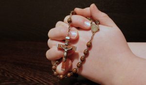 rosary-1211064_1920